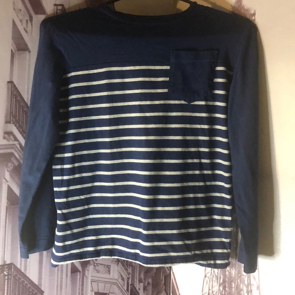Stripped long sleeve shirt